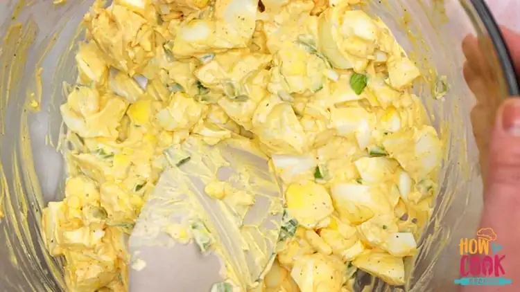 How do you make egg salad from scratch