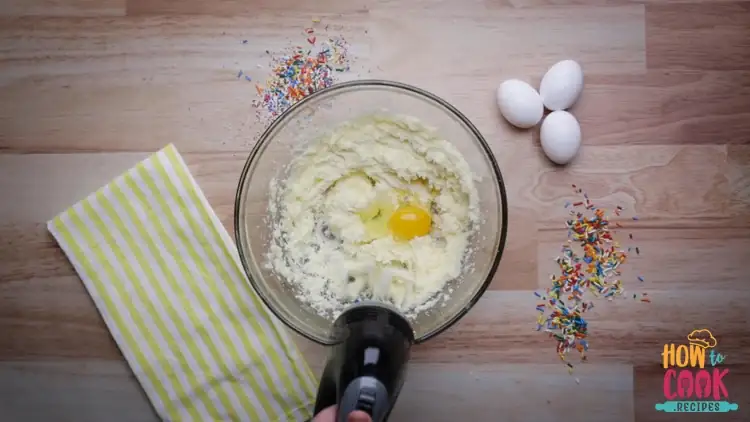 How do you make icing for sugar cookies