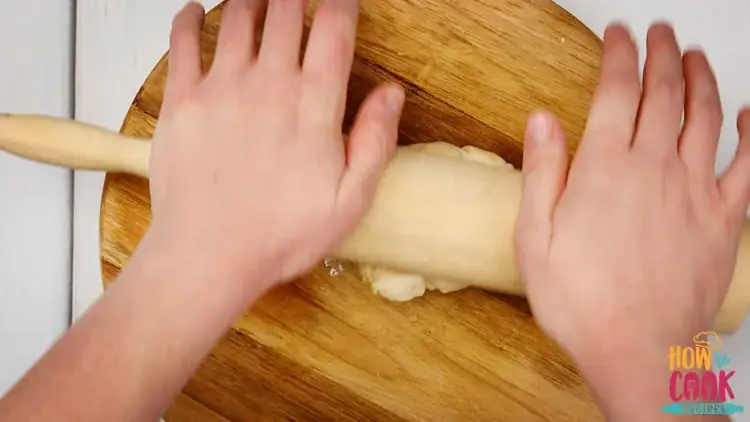 How is naan traditionally made