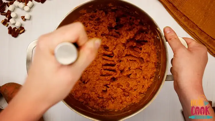 How to cook Sweet potato casserole