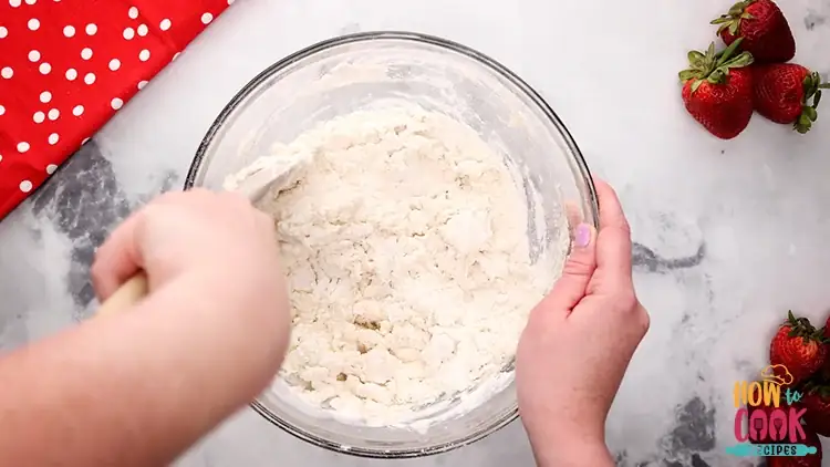 How to make strawberry shortcake from scratch