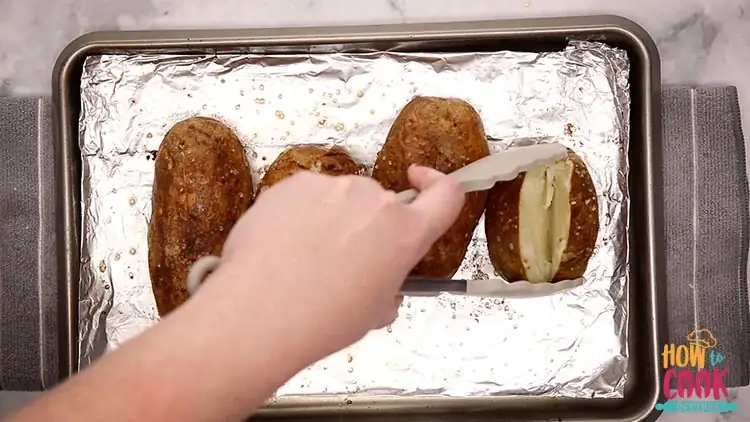 Is it better to bake a potato in the oven or microwave