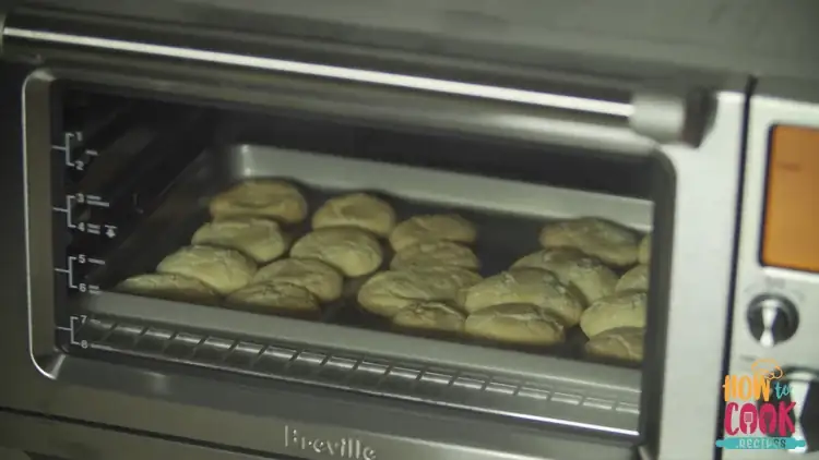 Making Icing for sugar cookies