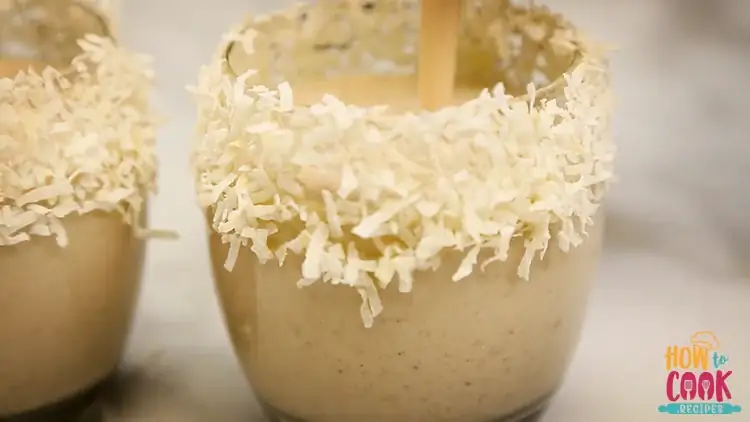 What are the ingredients for coquito