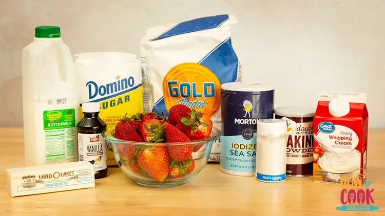 What are the ingredients for strawberry shortcake
