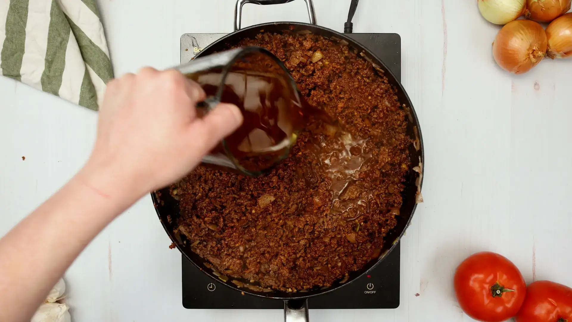 What goes well with chili
