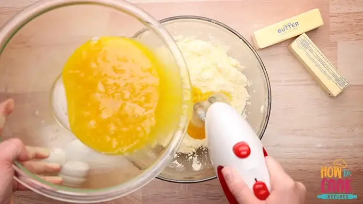 What goes well with pound cake